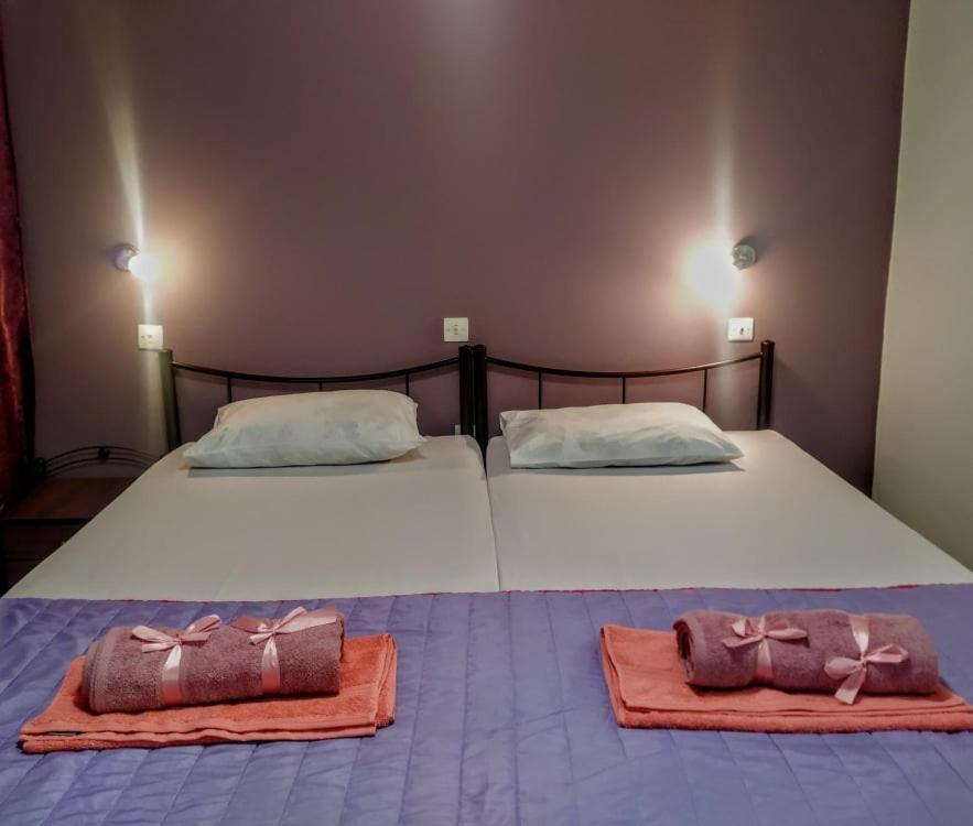 Lions 2 Studios & Apartments, Poros Island. Poros Town Ngoại thất bức ảnh