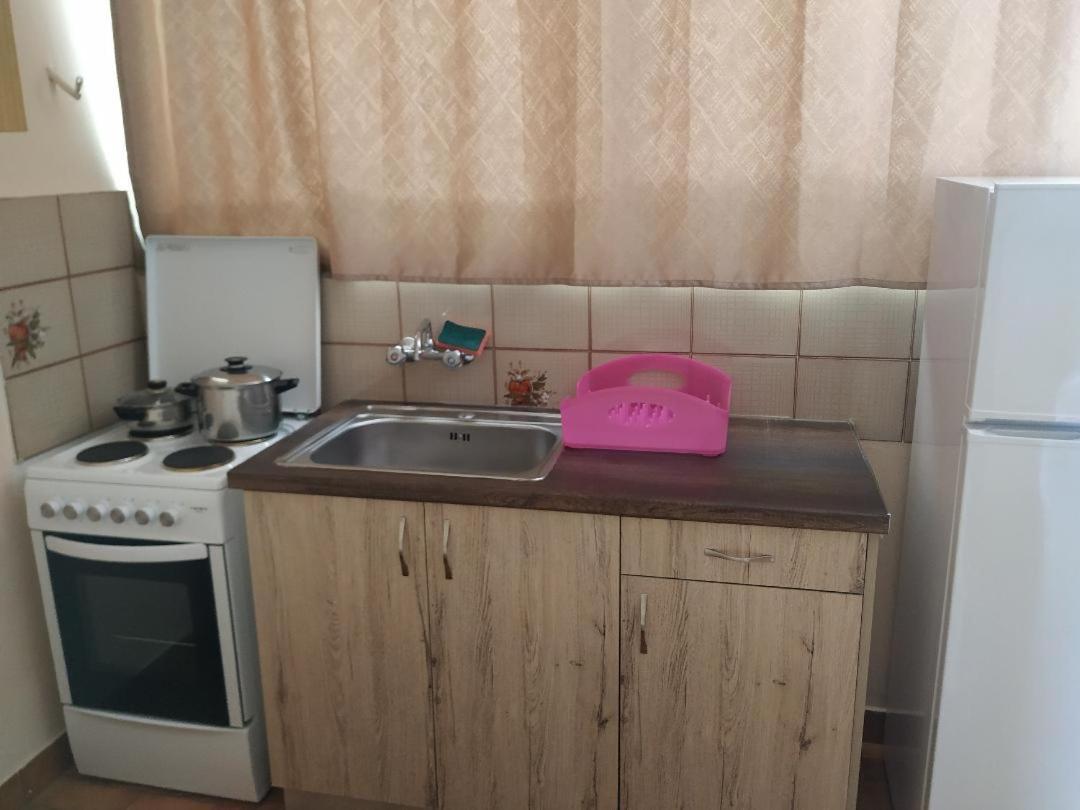 Lions 2 Studios & Apartments, Poros Island. Poros Town Ngoại thất bức ảnh