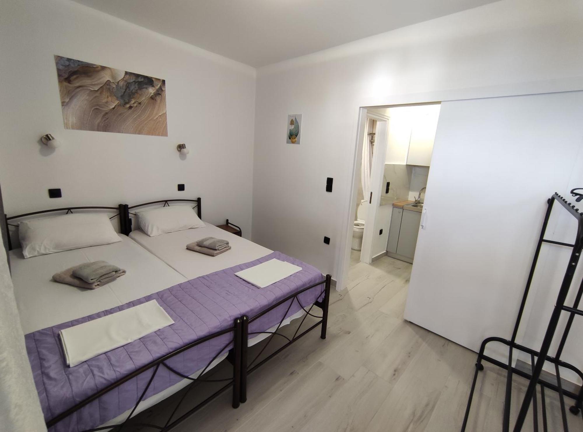 Lions 2 Studios & Apartments, Poros Island. Poros Town Ngoại thất bức ảnh