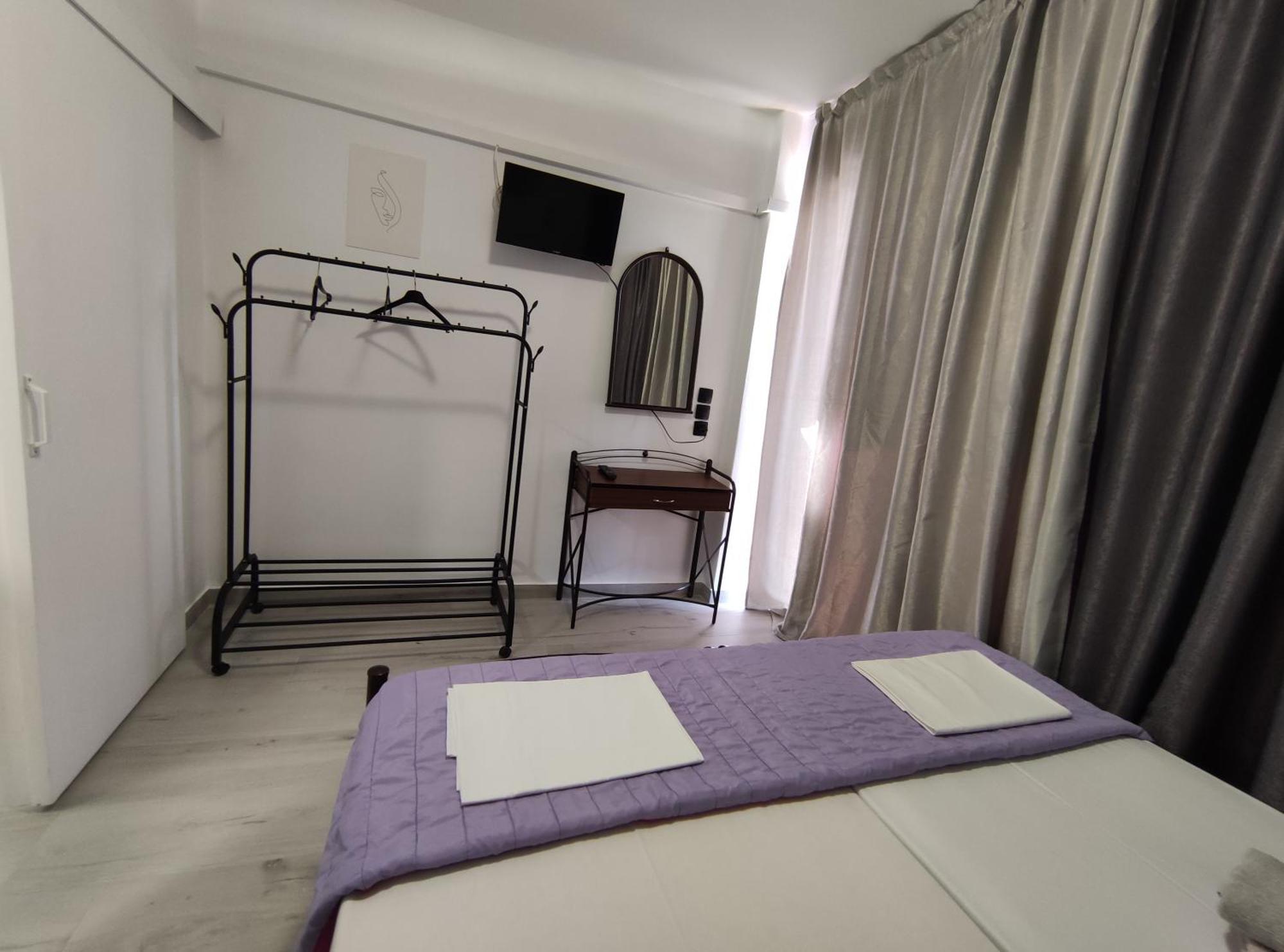 Lions 2 Studios & Apartments, Poros Island. Poros Town Ngoại thất bức ảnh