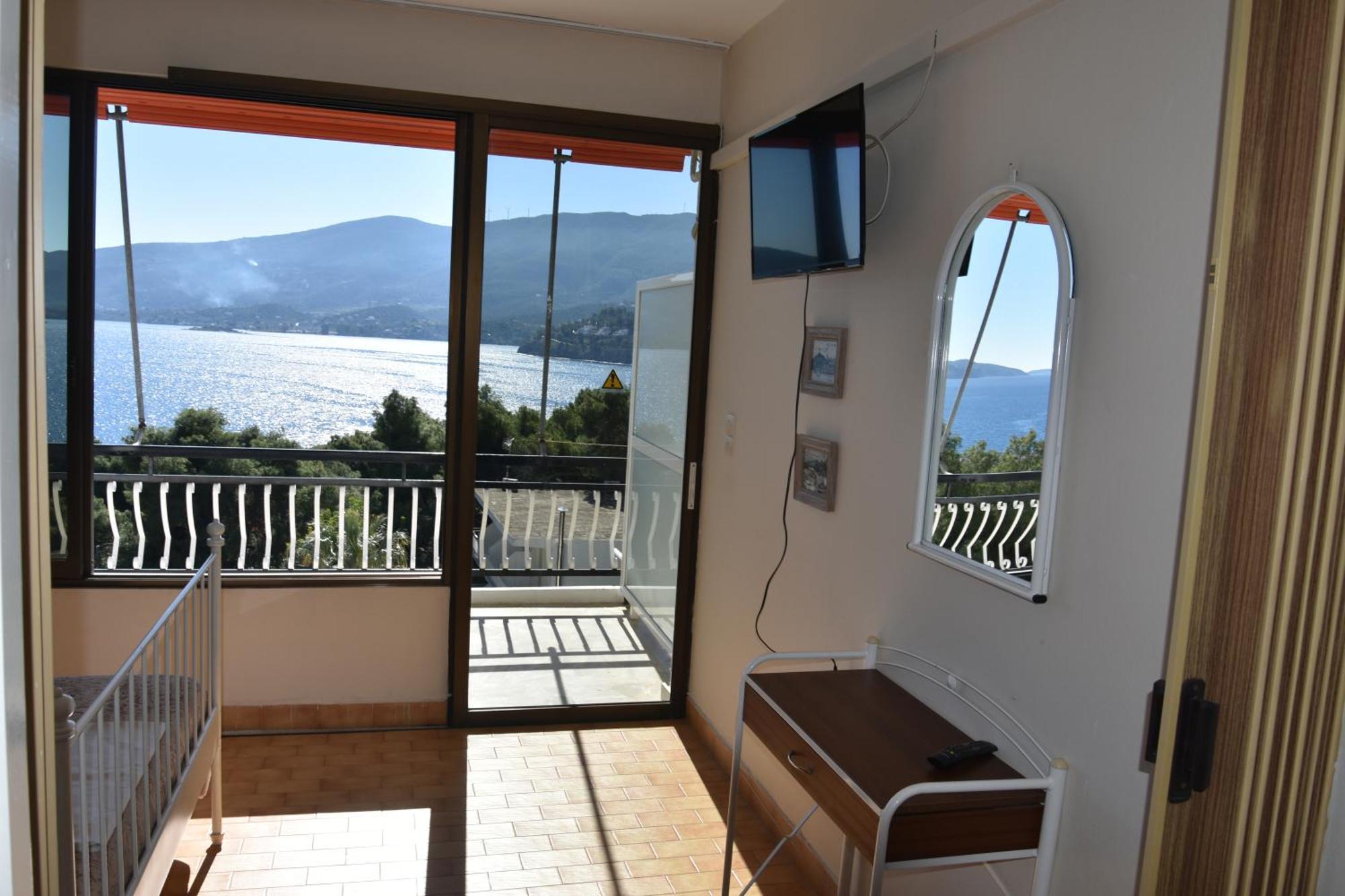 Lions 2 Studios & Apartments, Poros Island. Poros Town Ngoại thất bức ảnh