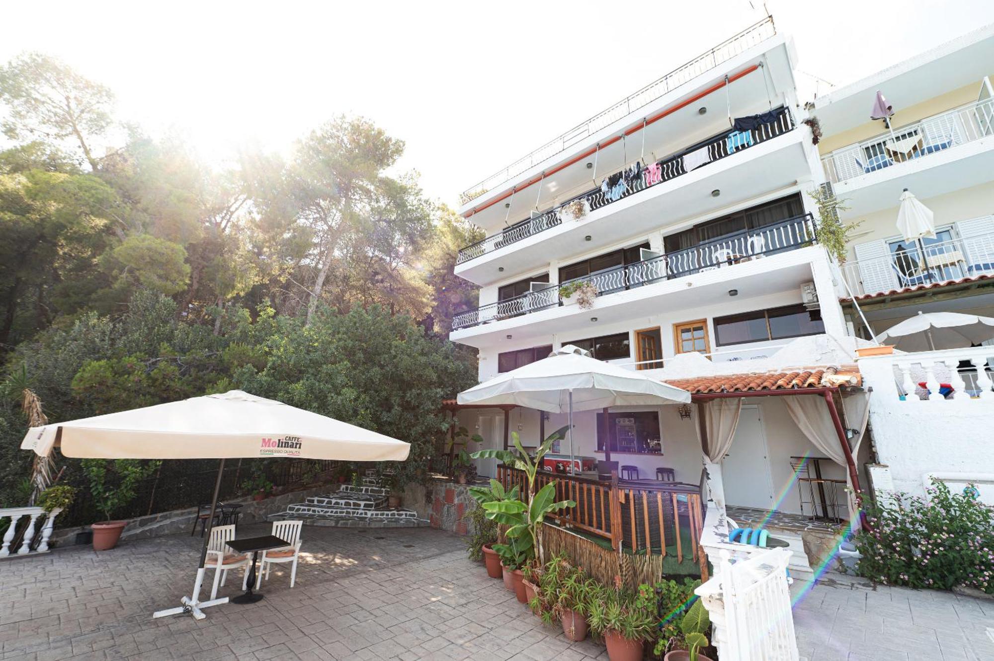 Lions 2 Studios & Apartments, Poros Island. Poros Town Ngoại thất bức ảnh