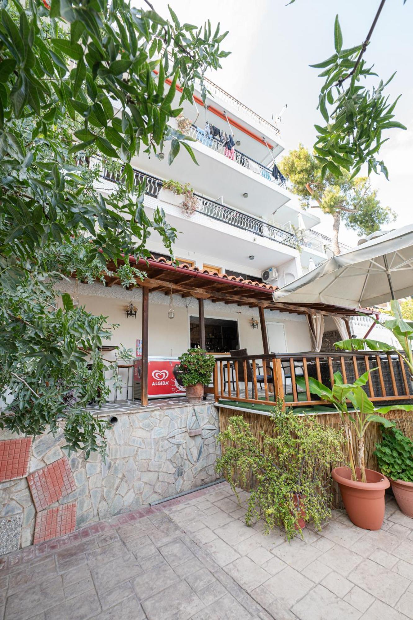 Lions 2 Studios & Apartments, Poros Island. Poros Town Ngoại thất bức ảnh
