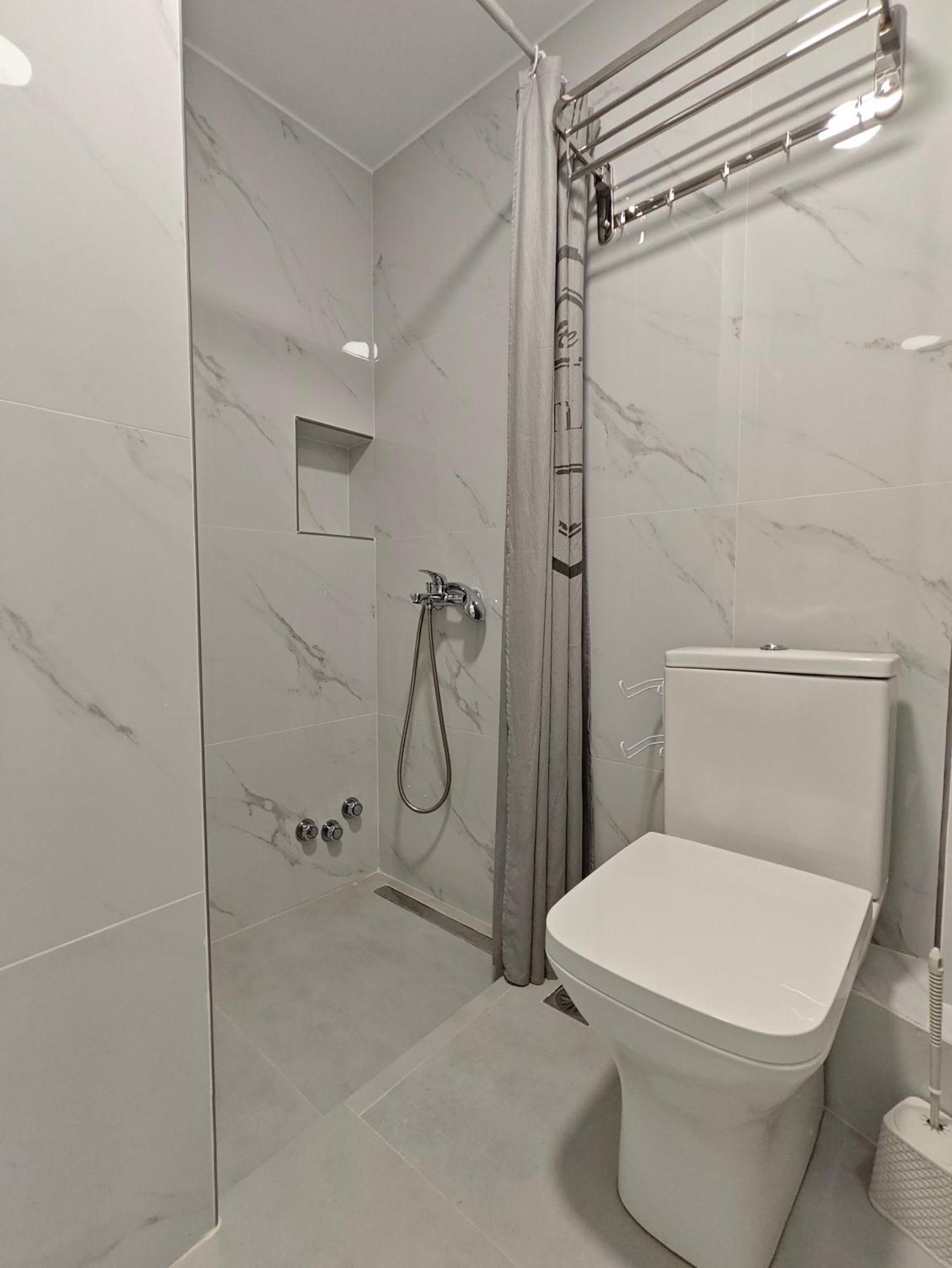 Lions 2 Studios & Apartments, Poros Island. Poros Town Ngoại thất bức ảnh